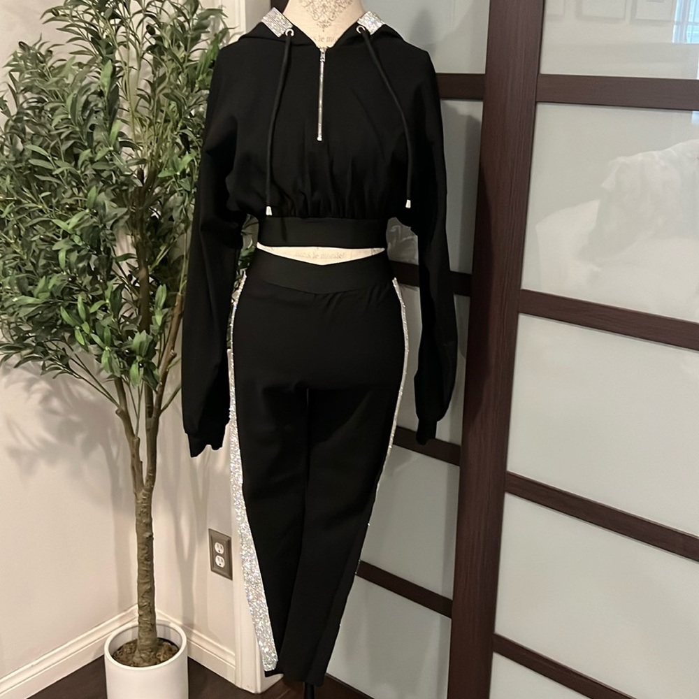 NWT Reve Rhinestone Pant Set